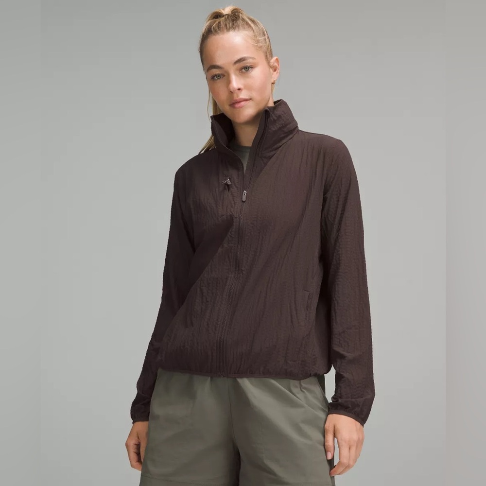 Lululemon Lightweight Packable Hiking Jacket – Espresso – Size 6 – Never Worn